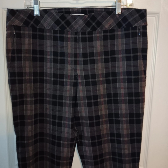 Margaret M Slimming Plaid Pull-on Ankle Pants - Picture 1 of 7